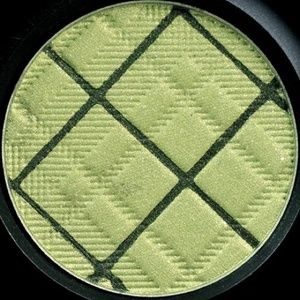 • MAC mega eyeshadow •