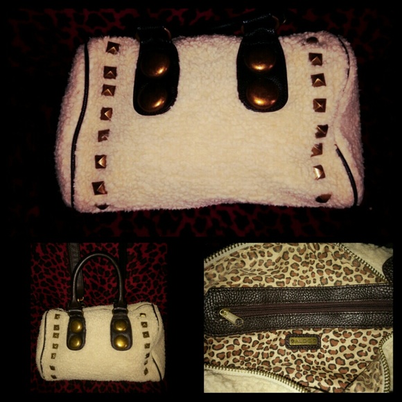 ALDO Moorhead Shearling Barrel Bag