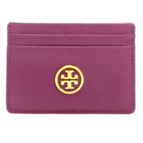 ✨✨SALE✨✨ Tory Burch Slim Robinson Card Holder.