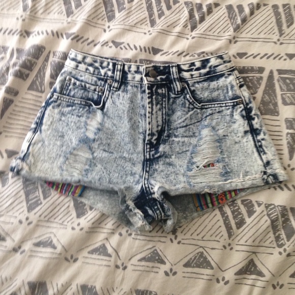 Distressed high waisted shorts