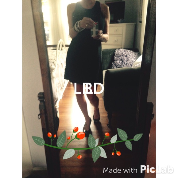 Calvin Klein Dresses & Skirts - "Shaken, But Not Stirred"Calvin Klein NWOT dress🍸