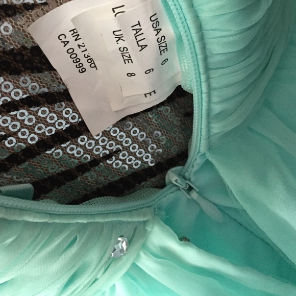 Short formal dress - Picture 4 of 4