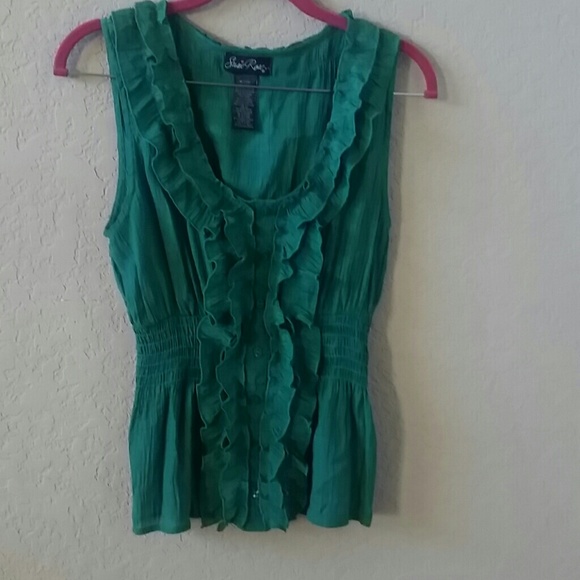 Sleeveless top, really pretty shade of emerald