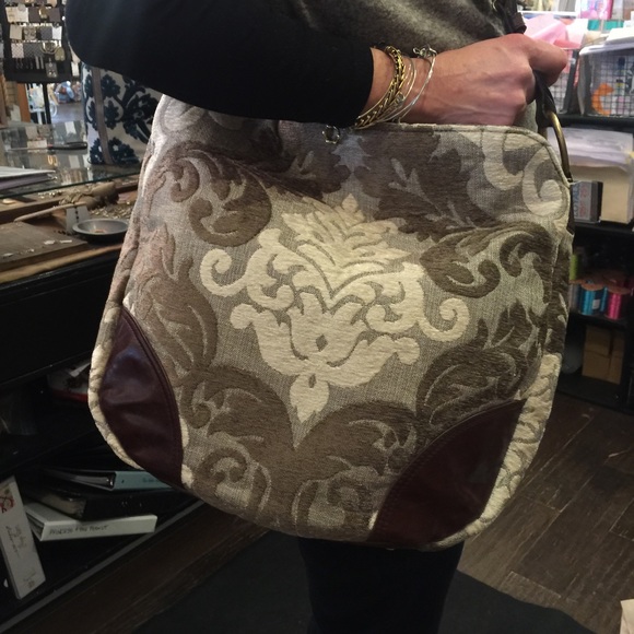 Glenda Gies Isabella handbag.  NWT - Picture 4 of 4