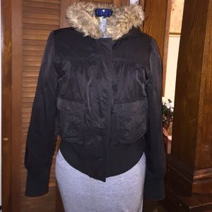 Small black bomber jacket with fur trim hood