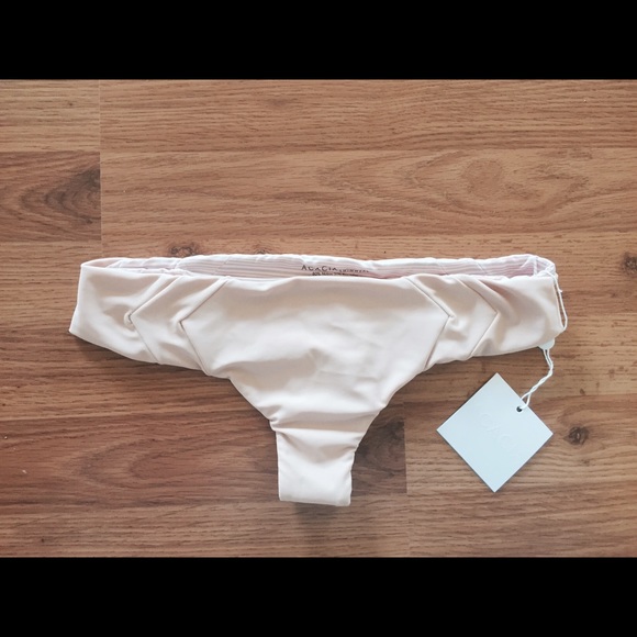 *SOLD* NWT Acacia Swim Mentawai bottoms Naked, L