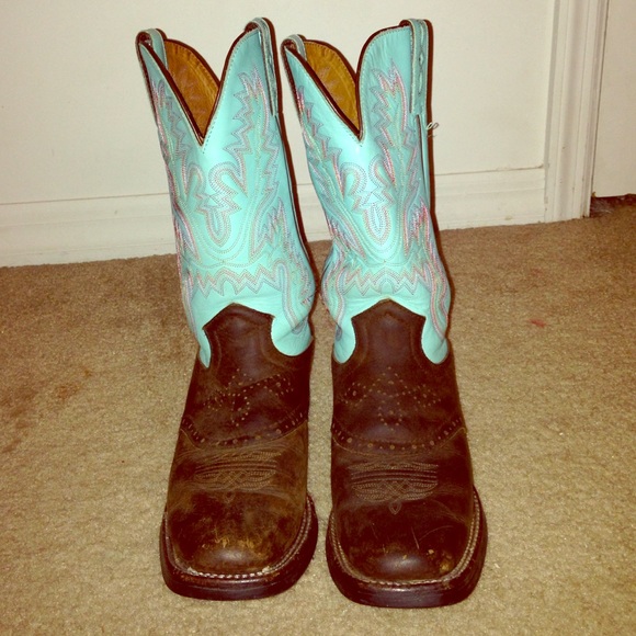 Justin Teal and Brown Boots