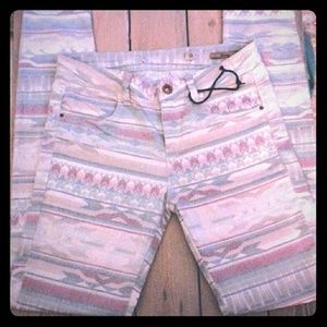 Zara Skinny tribal jeans