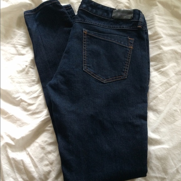 Express Denim - Express Zelda Low Rise Skinny Jeans