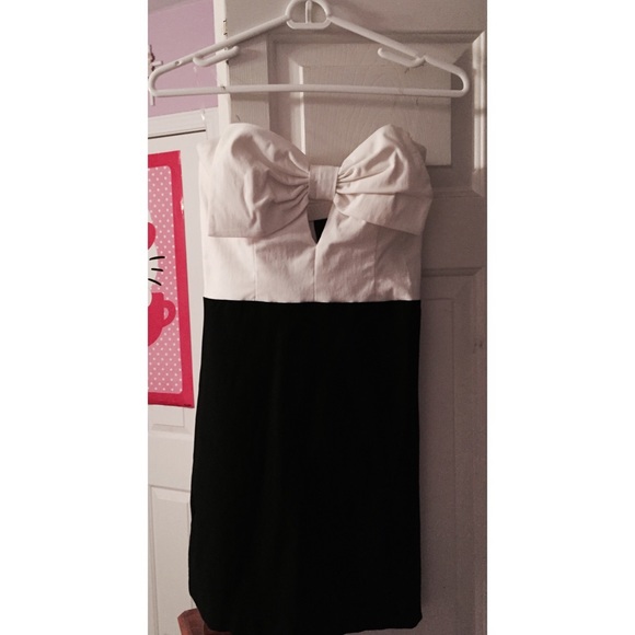 Black and White Strapless dress