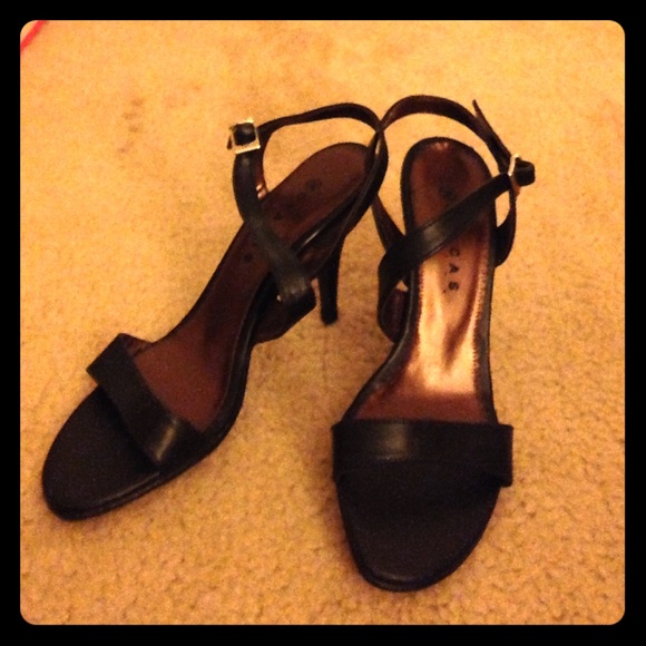 LOWEST PRICE Novacas Heel