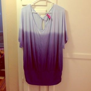 FLASH SALE! Blue ombré top