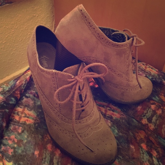 Oxford Heels