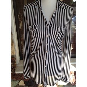 F21 • Black & White Stripe Top
