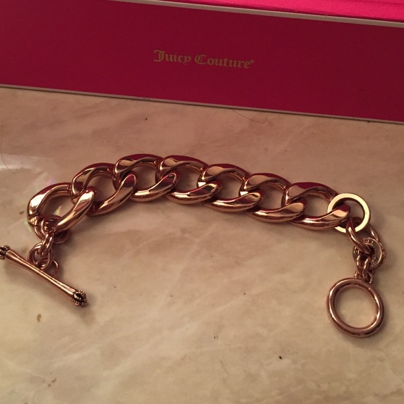 Rose gold chain bracelet