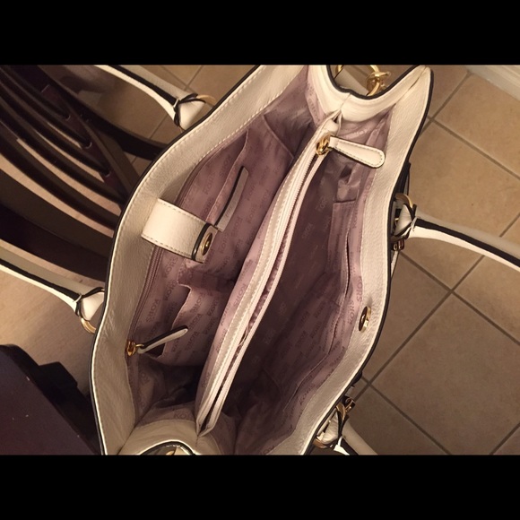 🚫SOLD🚫 - Picture 2 of 4