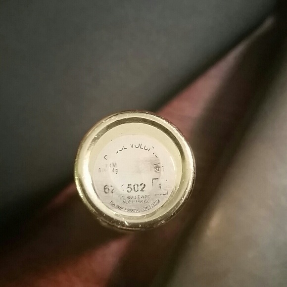 YSL Rouge Volupte #1 - Picture 2 of 3