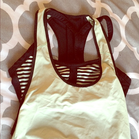 🚫NO TRADES🚫 Lululemon Pump it up tank