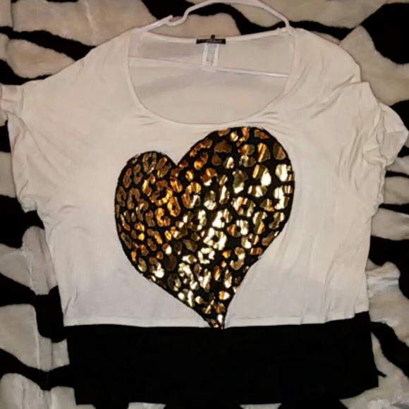 Off shoulder white shirt with gold leopard print