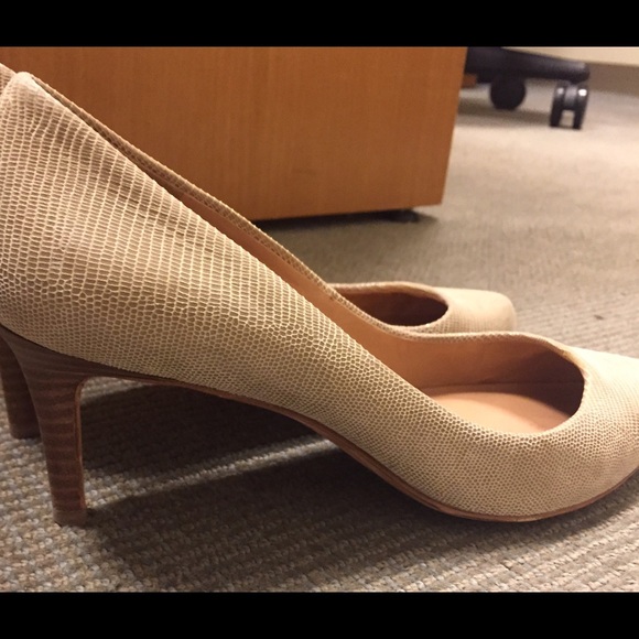 Ann Taylor nude pumps 6