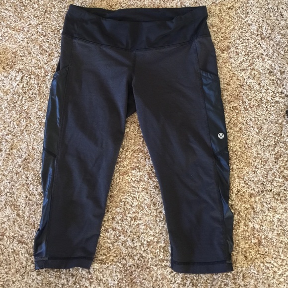 LuLu Lemon yoga crop pants