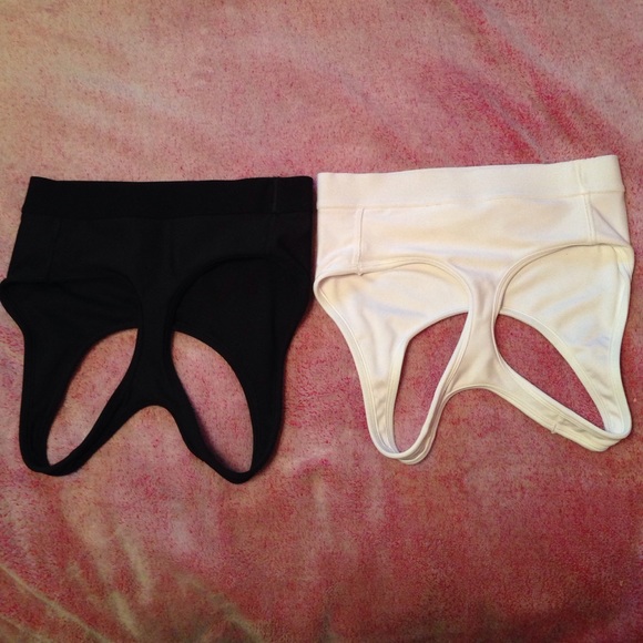 Champion Sports Bras - Picture 4 of 4