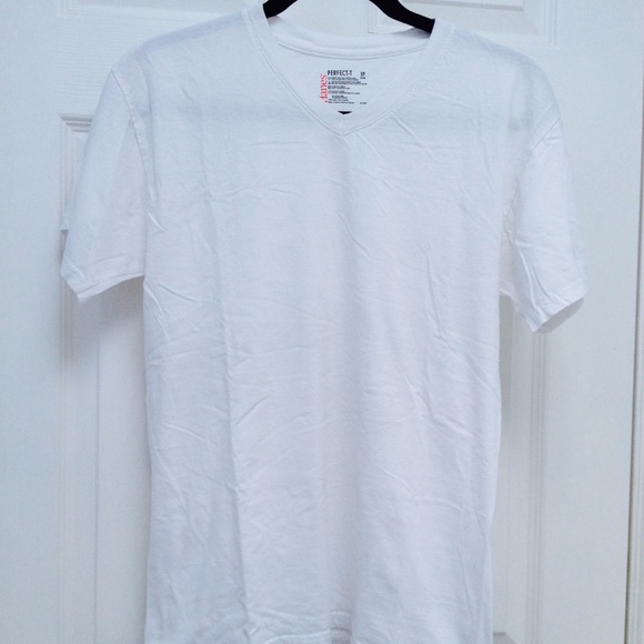 Men's white vneck