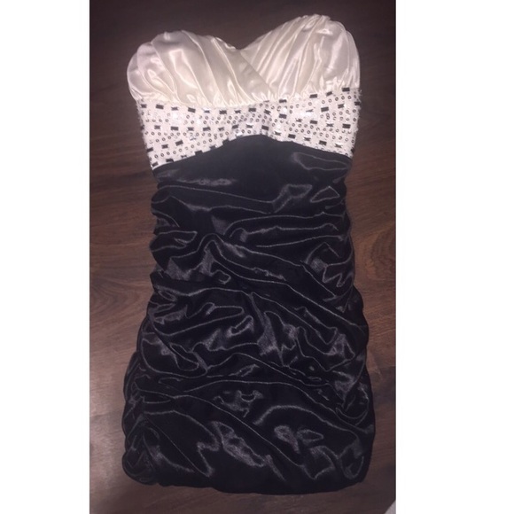 Dance / home coming dress new not worn xs / s