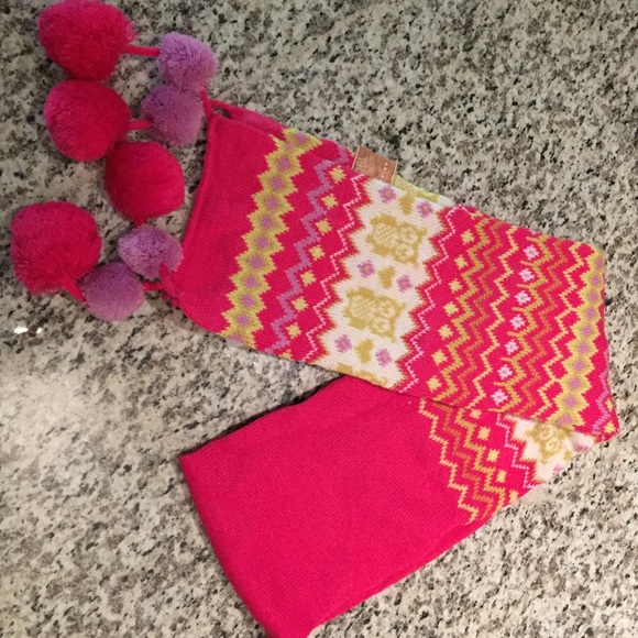 BNWT Cute Pink Scarf - Picture 3 of 3