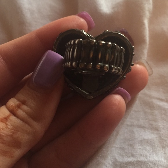 Heart ring ! - Picture 3 of 3