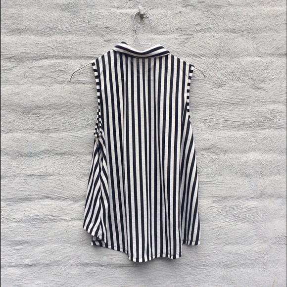 🚫 SOLD 🚫 - Picture 2 of 3