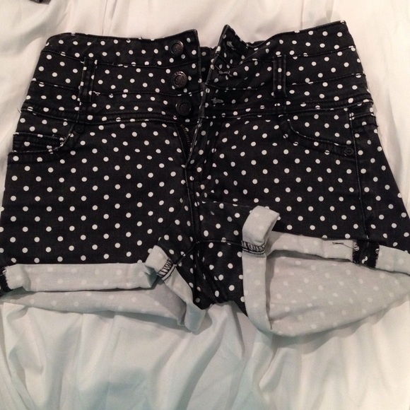 High wasted polka dot shorts