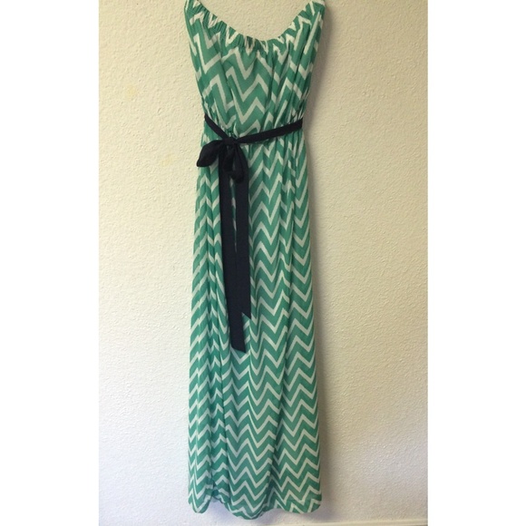 Chevron maxi dress💃