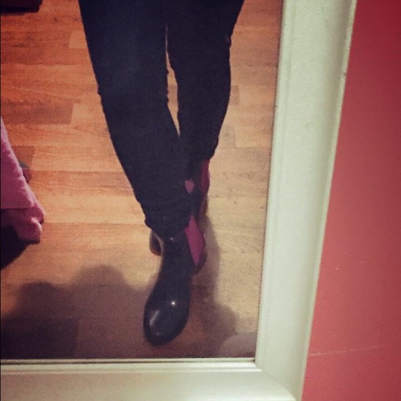 Juicy rain boots