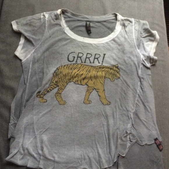 Tiger shirt