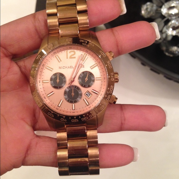 SOLD ********** Michael kors watch Rose Gold