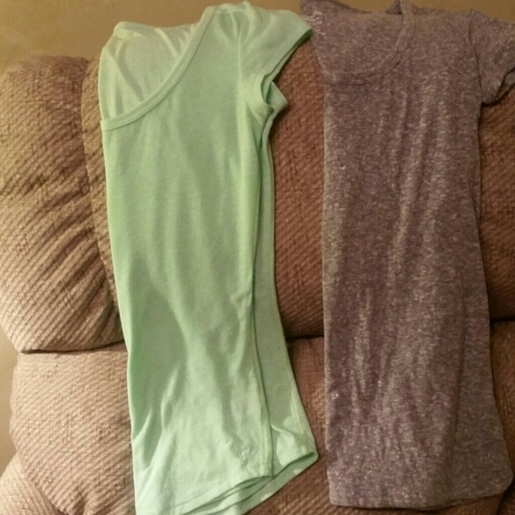 Bundle deal 2 american eagle swoop neck tshirts