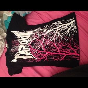 Tapout t shirt