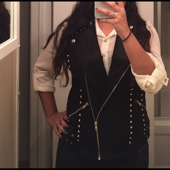 Forever 21 Outerwear - Black Faux Vest
