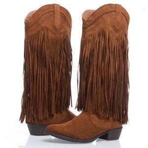 NWT! Fringe cowboy boots 🌻