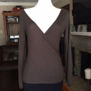 H&M brown wrap vneck long sleeve top