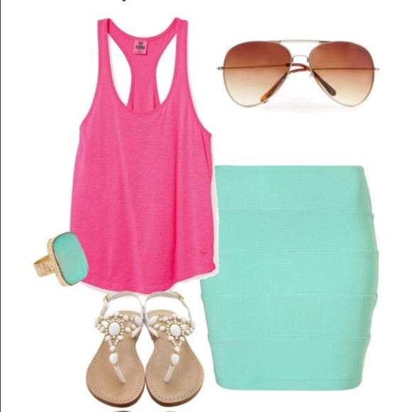 Mint-colored skirt from H&M