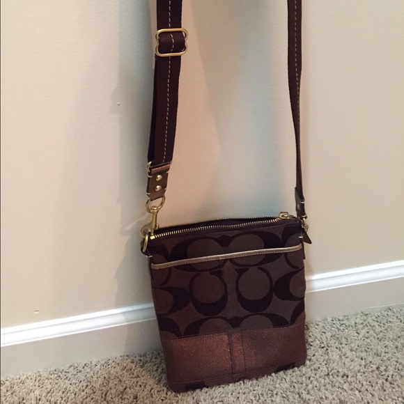 Bronze coach cross body - Picture 3 of 4