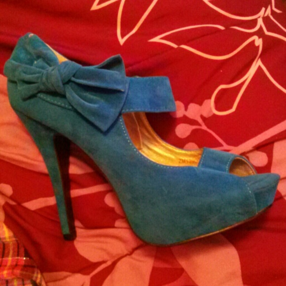 Ollio Pumps