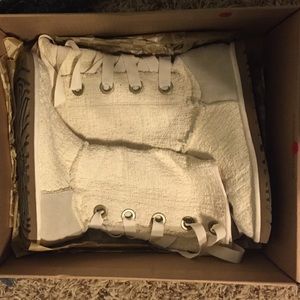 UGG Boots! Size W8