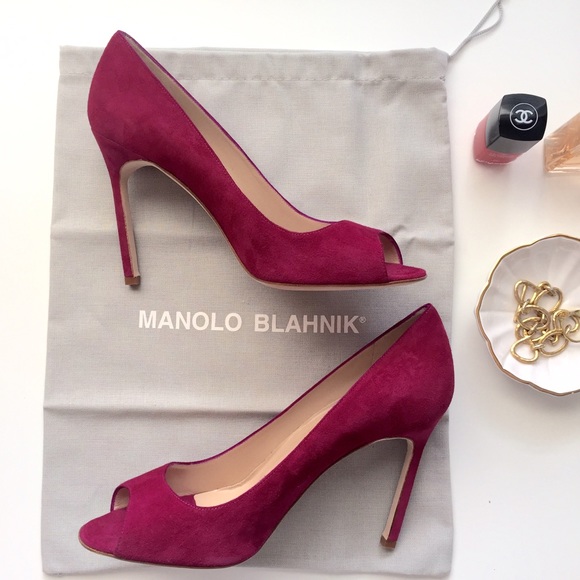 Manolo Blahnik Peepti *NEW*