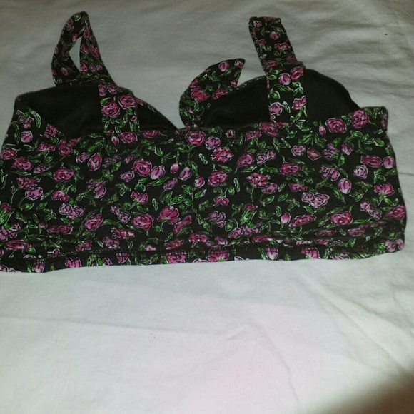 Small top - Picture 2 of 4