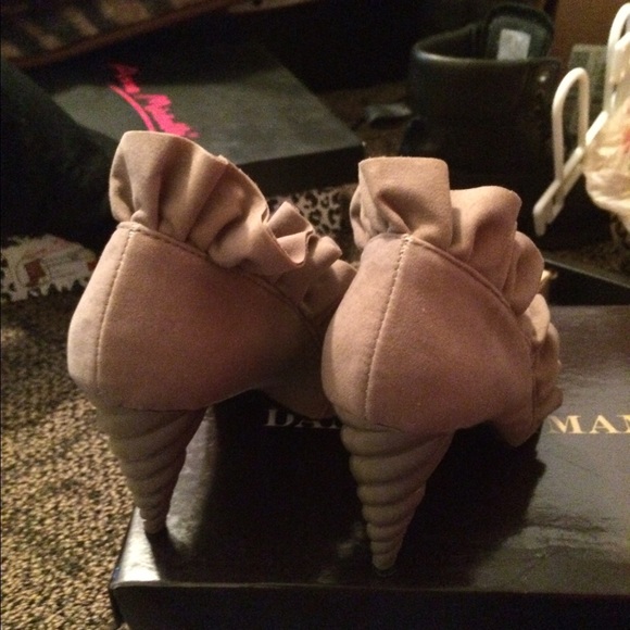 Heels - Picture 2 of 2