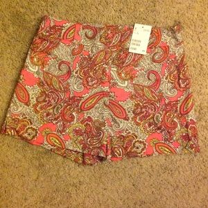 H&M paisley shorts
