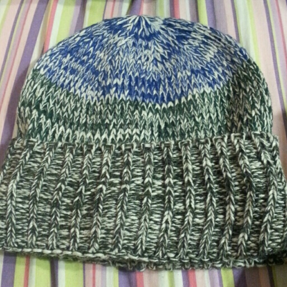 Never worn Old Navy Beanie